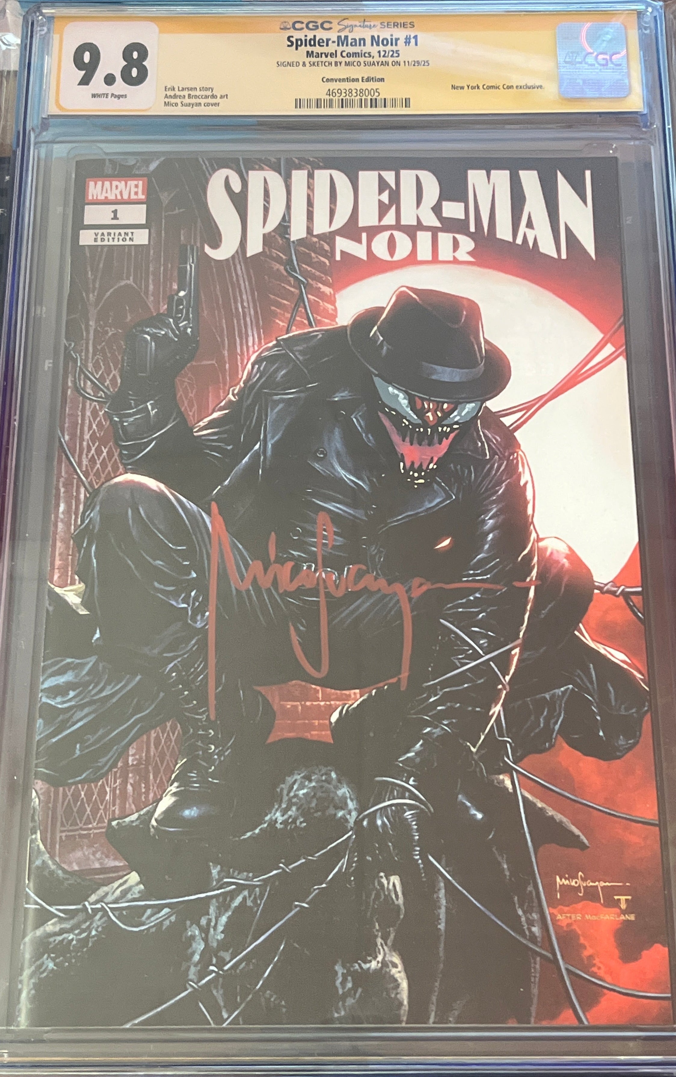 SPIDER-MAN NOIR #1 NYCC MICO SUAYAN EXCLUSIVE SIGNED AND REMARQUED BY MICO SUAYAN CGC 9.8 (C87)