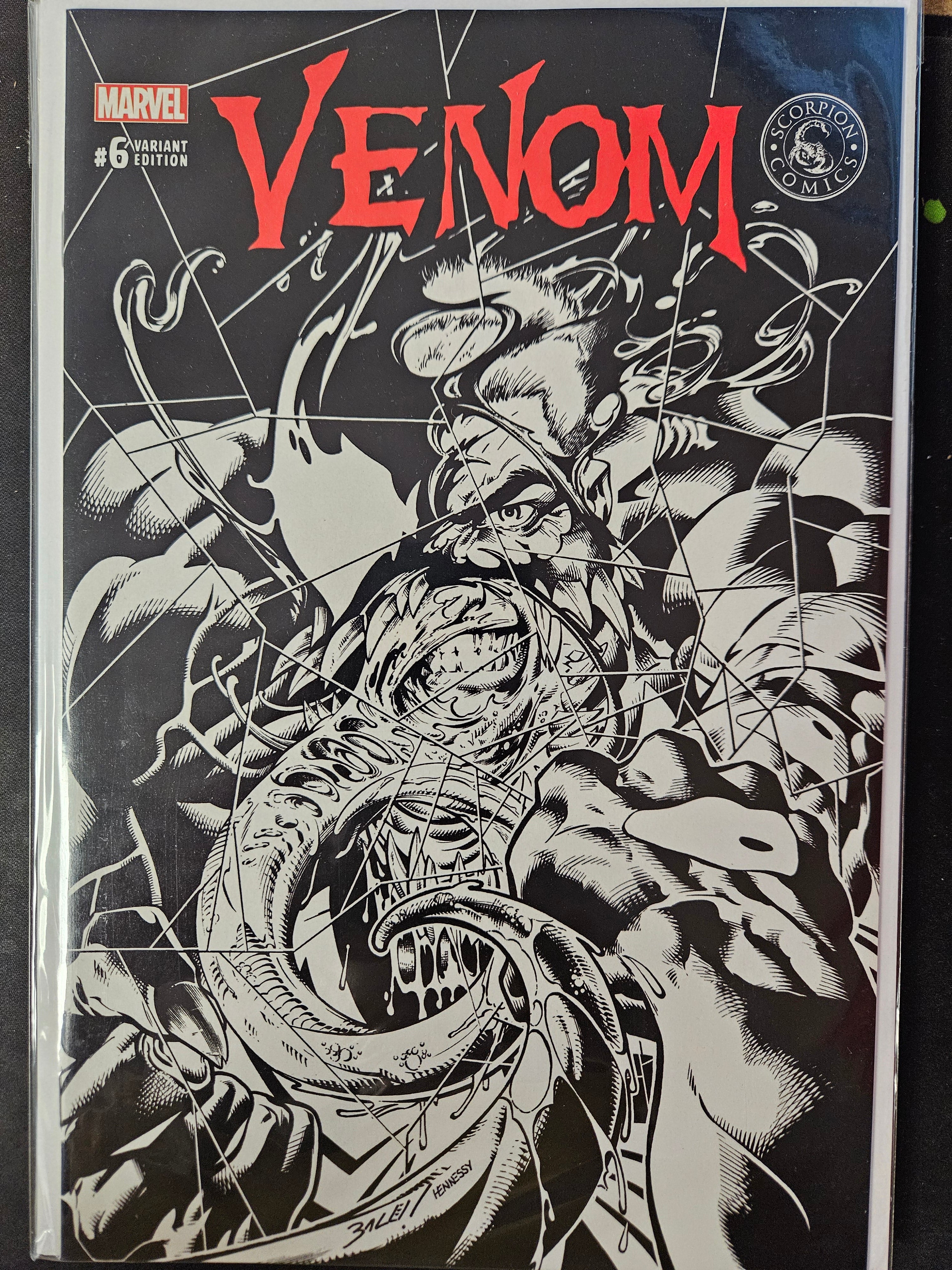 VENOM #6 MARK BAGLEY (2017 MARVEL) B&W (CB120)