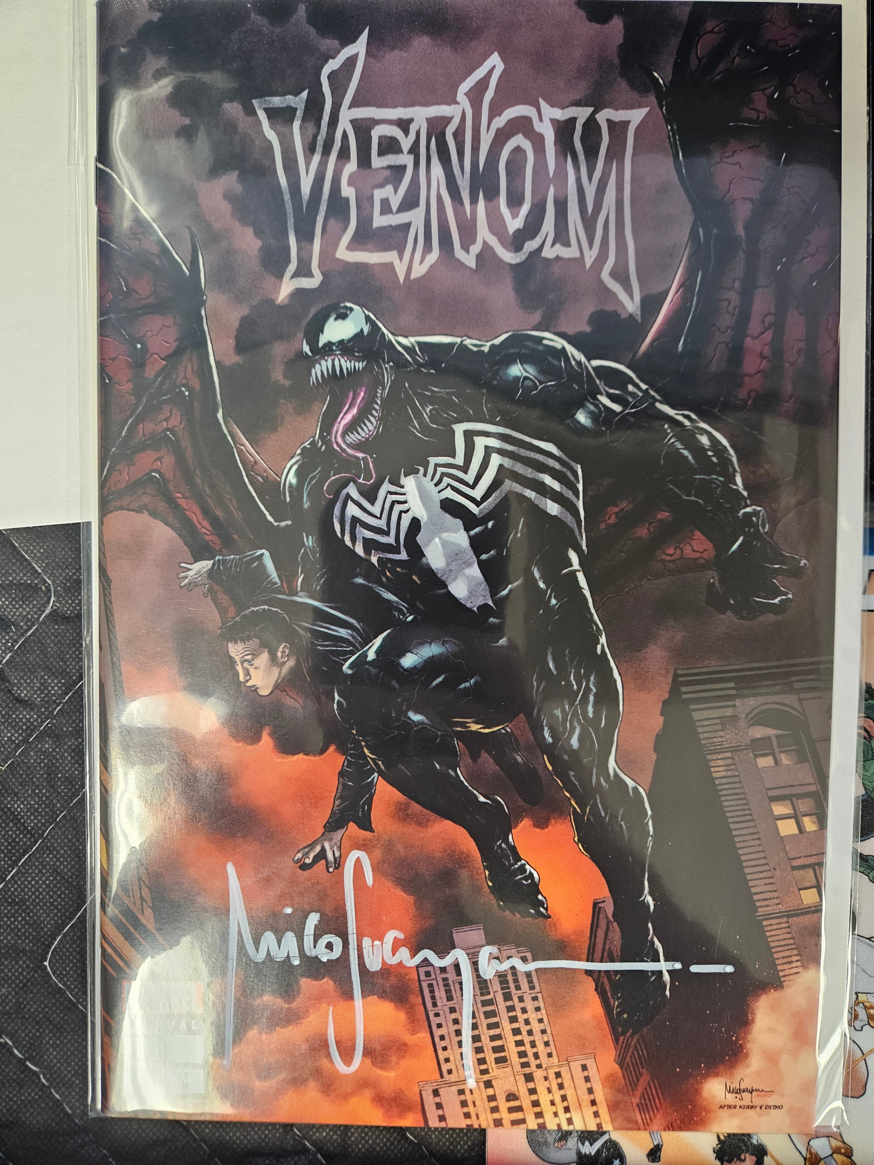 VENOM ANNUAL #1 COVER A SIGNED BY MICO SUAYAN W/COA (SS15)