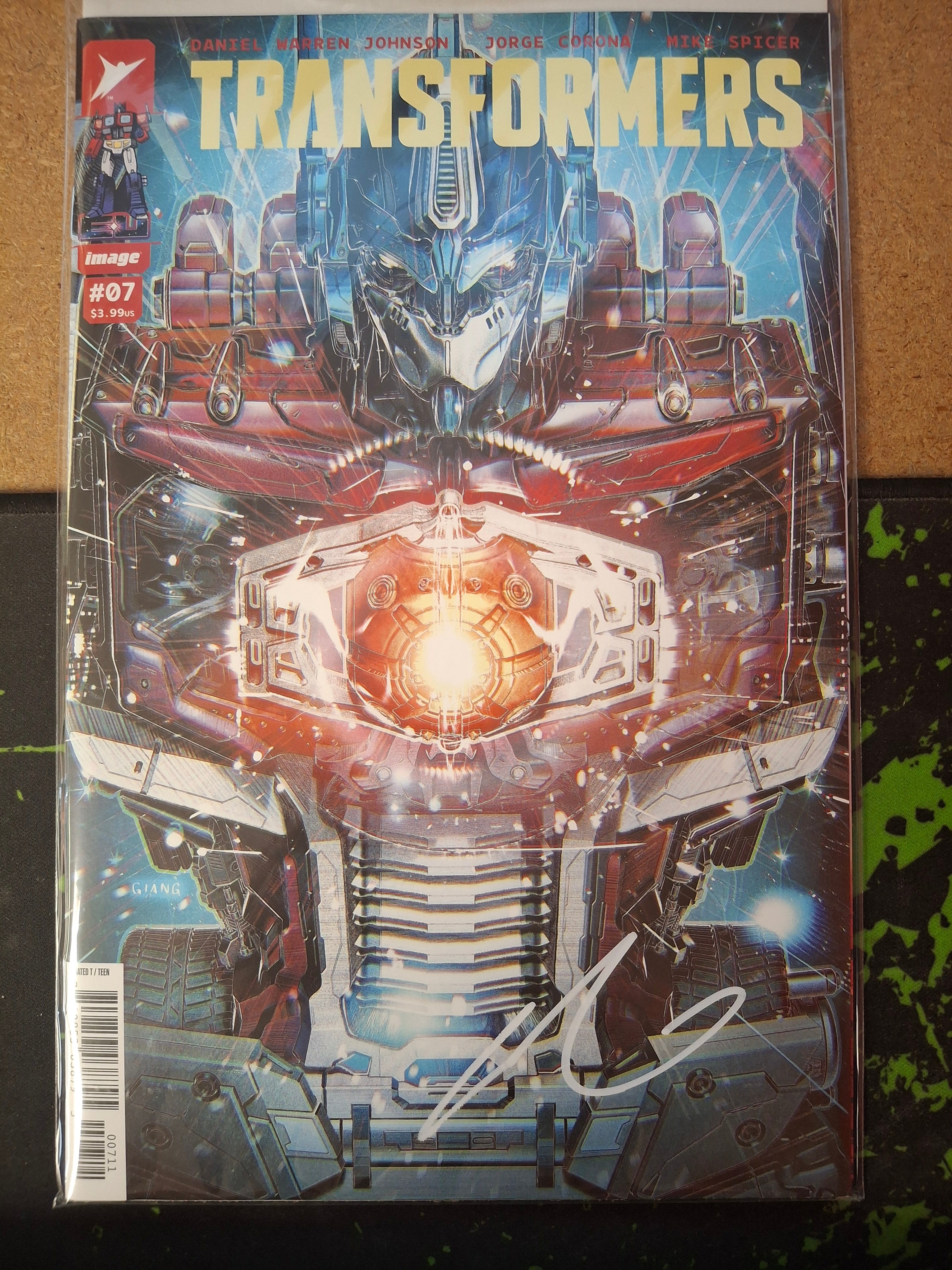 TRANSFORMERS #7 JOHN GIANG TRADE DRESS SIGNED BY JOHN GIANG W/ COA (SS8)