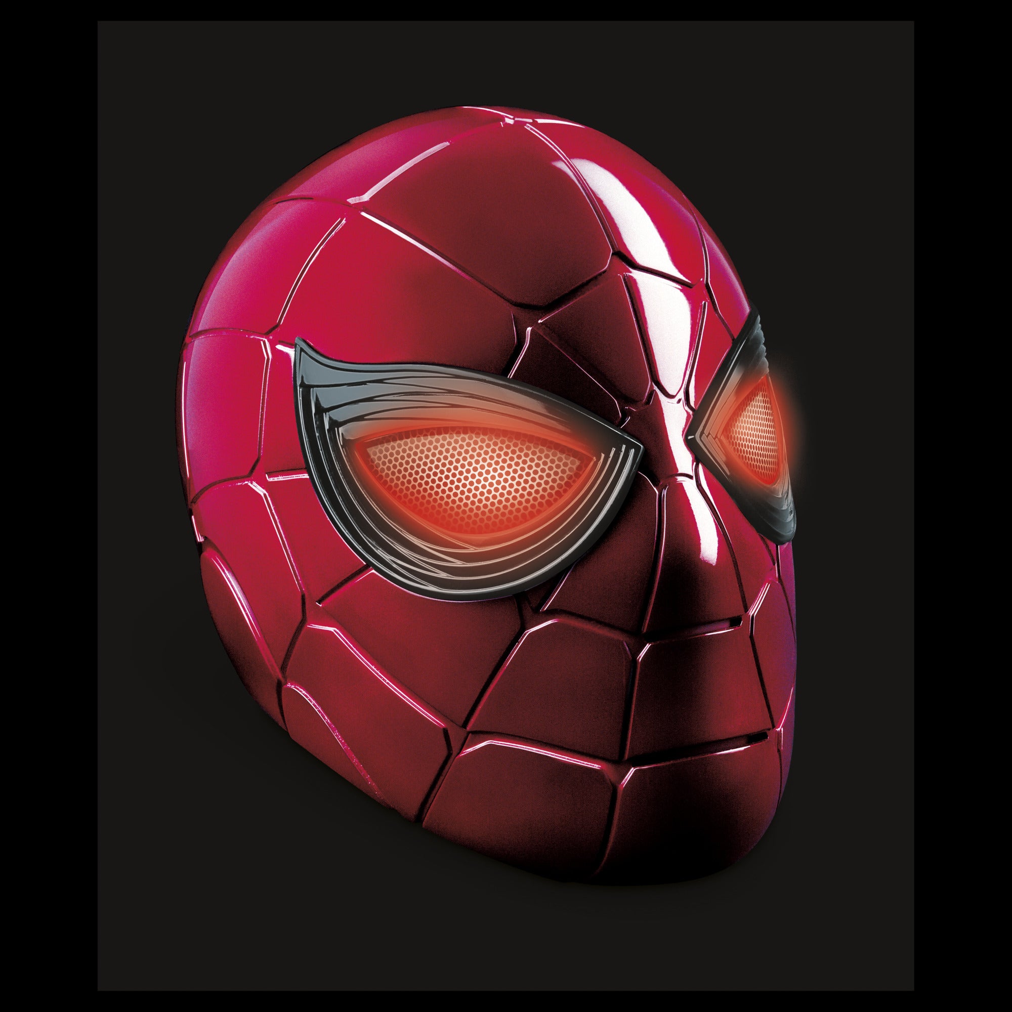 01/05/2022 SPIDER-MAN LEGENDS GEAR IRON SPIDER HELMET
