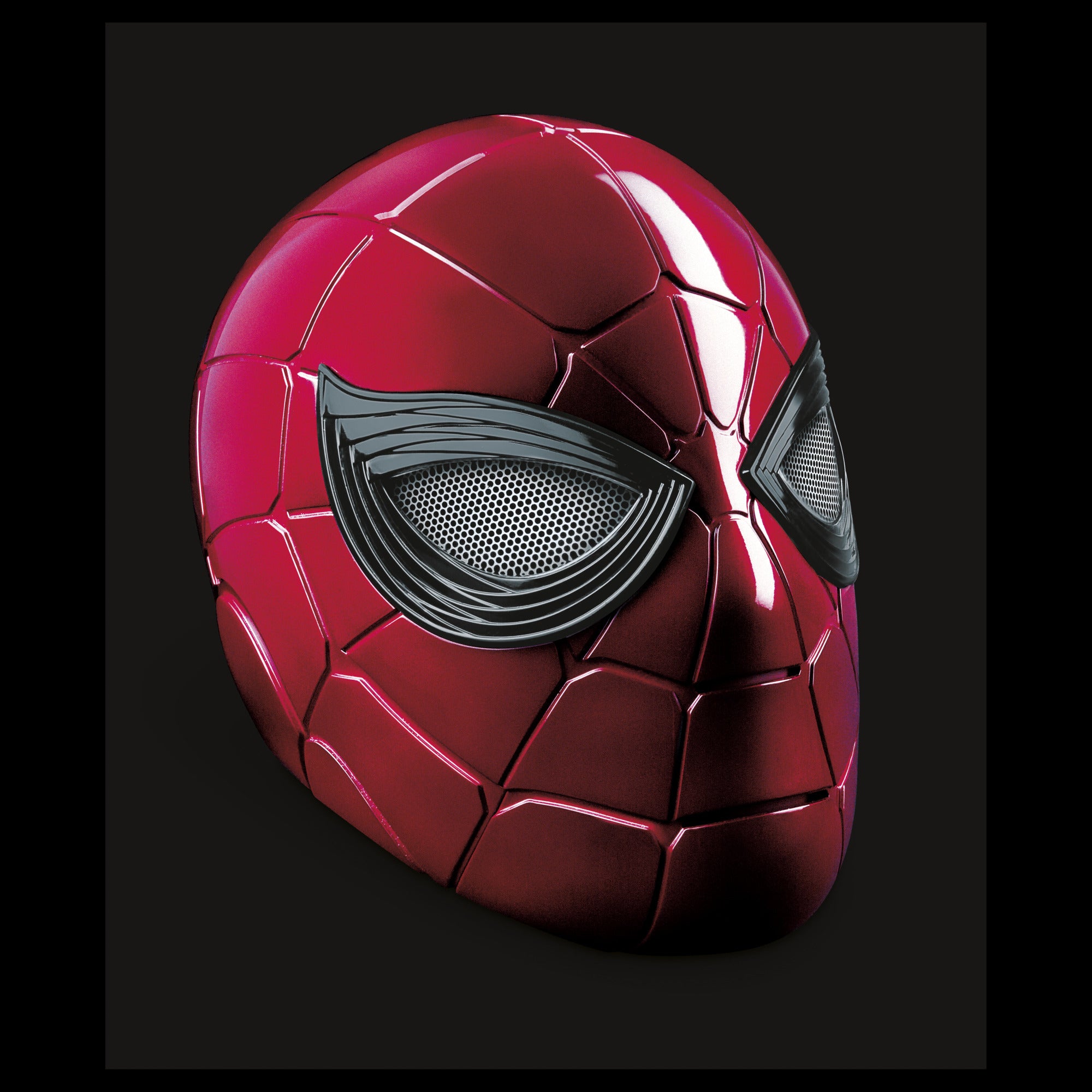 01/05/2022 SPIDER-MAN LEGENDS GEAR IRON SPIDER HELMET