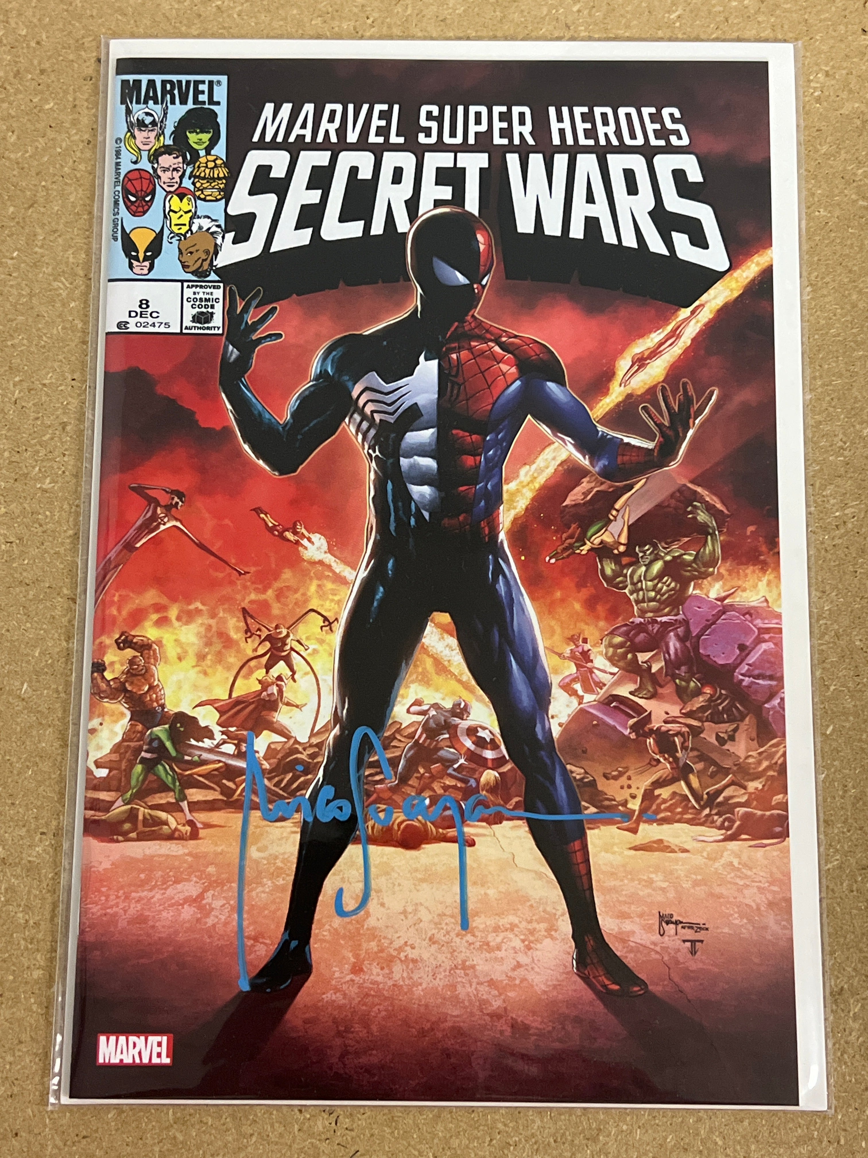 MARVEL SUPER HEROES SECRET WARS #8 SIGNED BY MICO SUAYAN (SS5)