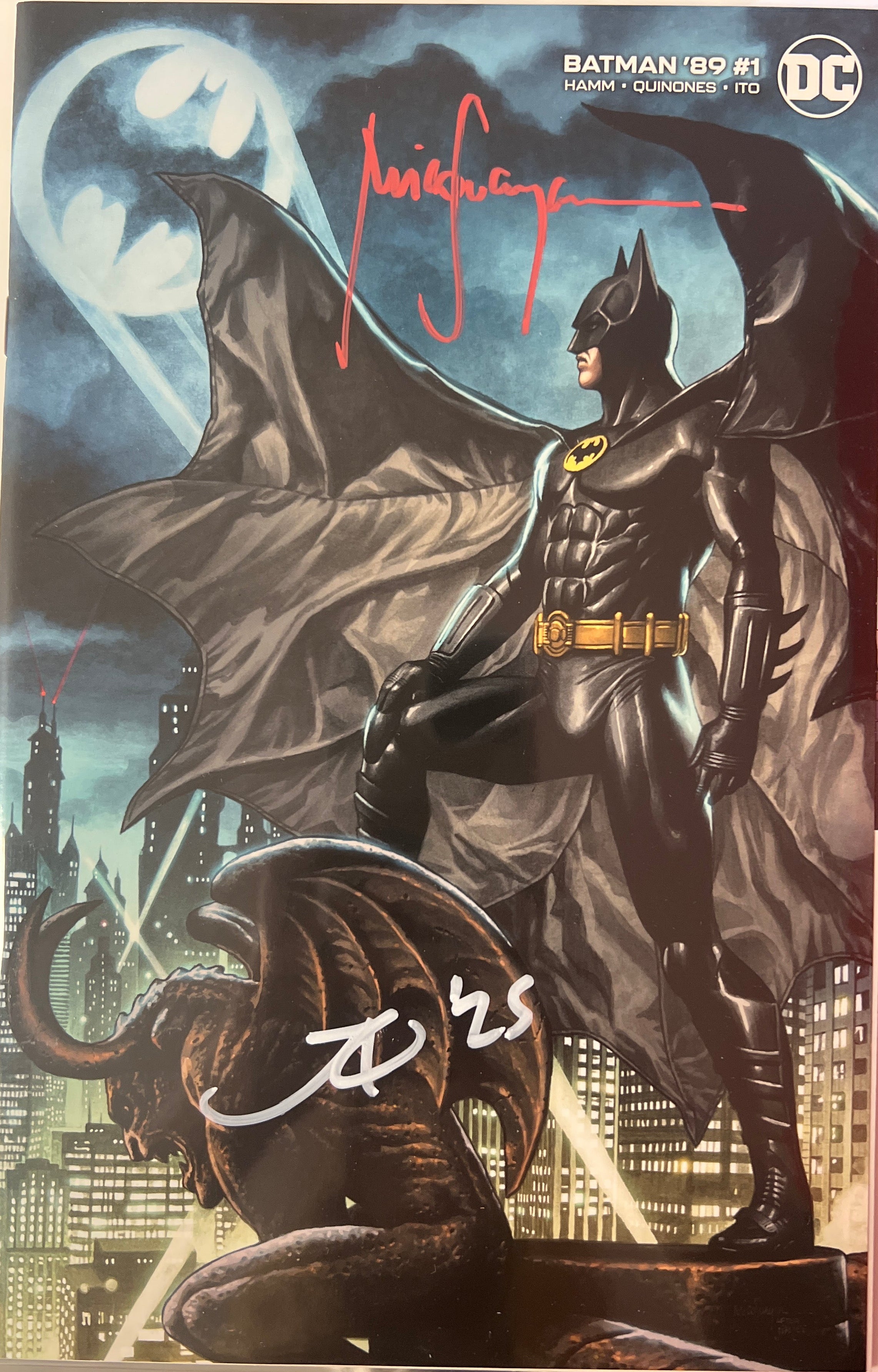 BATMAN 89 #1 MICO SUAYAN EXCLUSIVE VIRGIN VARIANT SIGNED BY MICO SUAYAN & JOE QUINONES WITH COA (SS14)