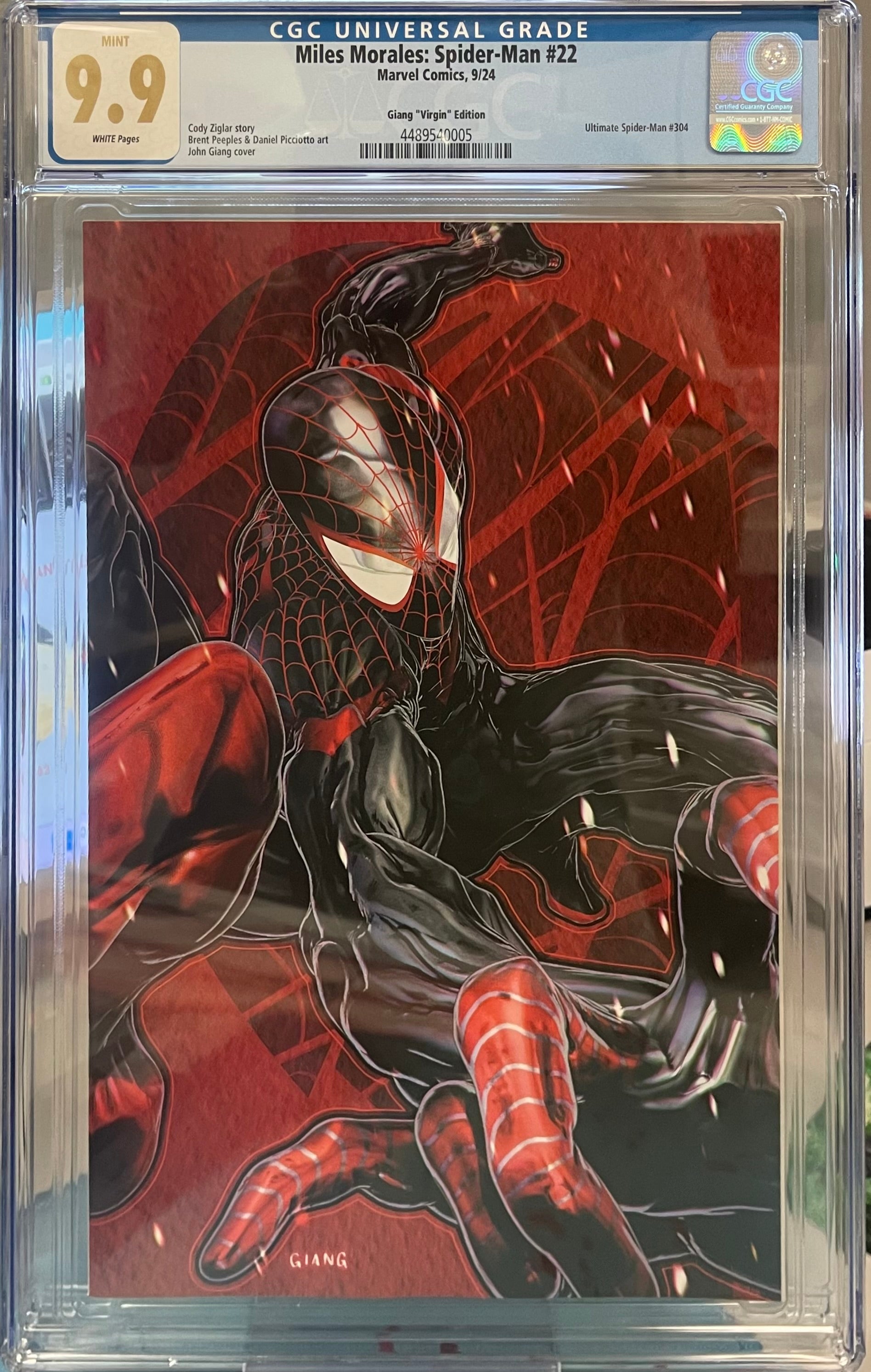 MILES MORALES: SPIDER-MAN #22 JOHN GIANG EXCLUSIVE VIRGIN EDITION CGC 9.8 MINT (C69)