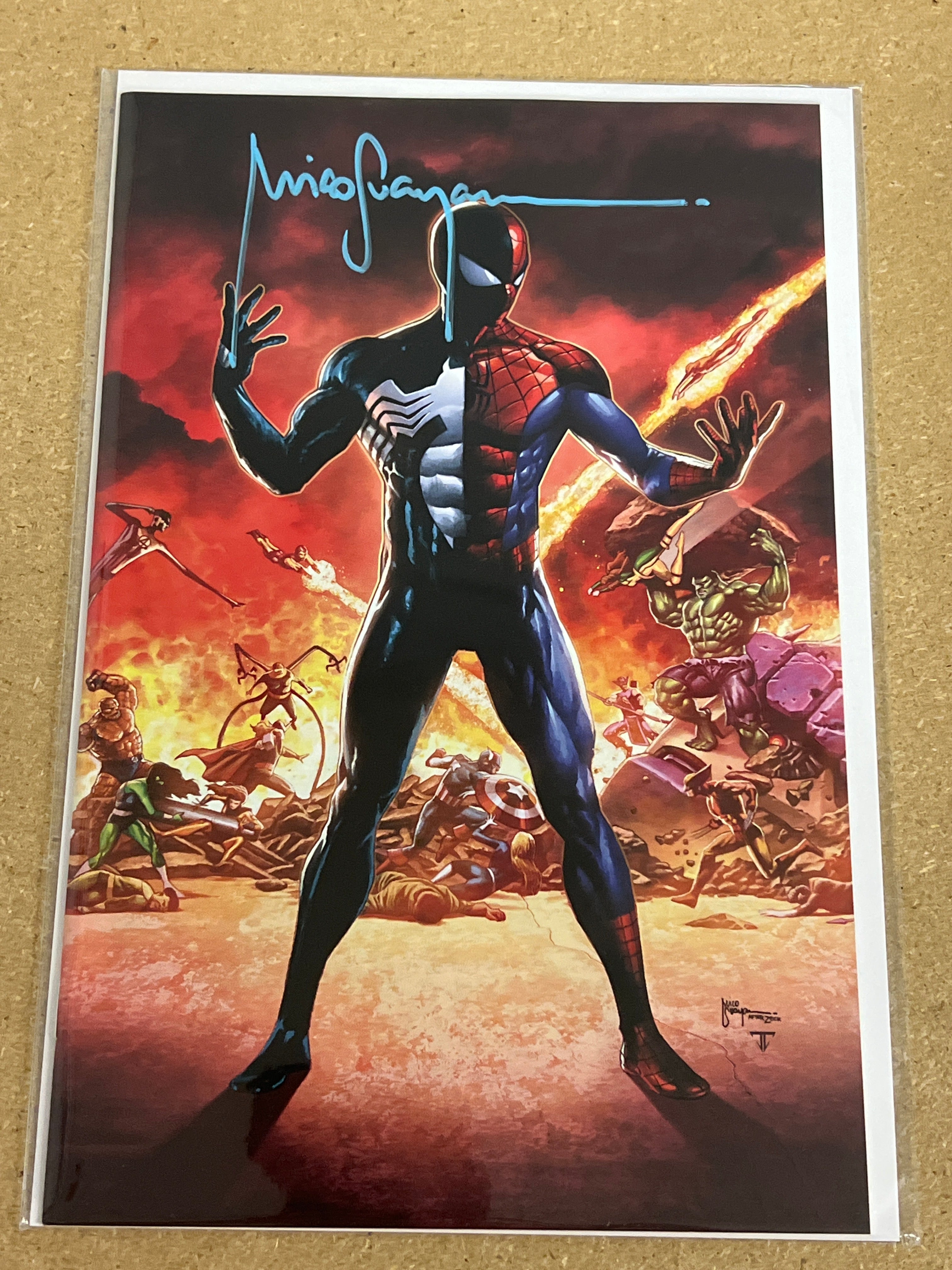 MARVEL SUPER HEROES SECRET WARS #8 VIRGIN VARIANT SIGNED BY MICO SUAYAN (SS5)