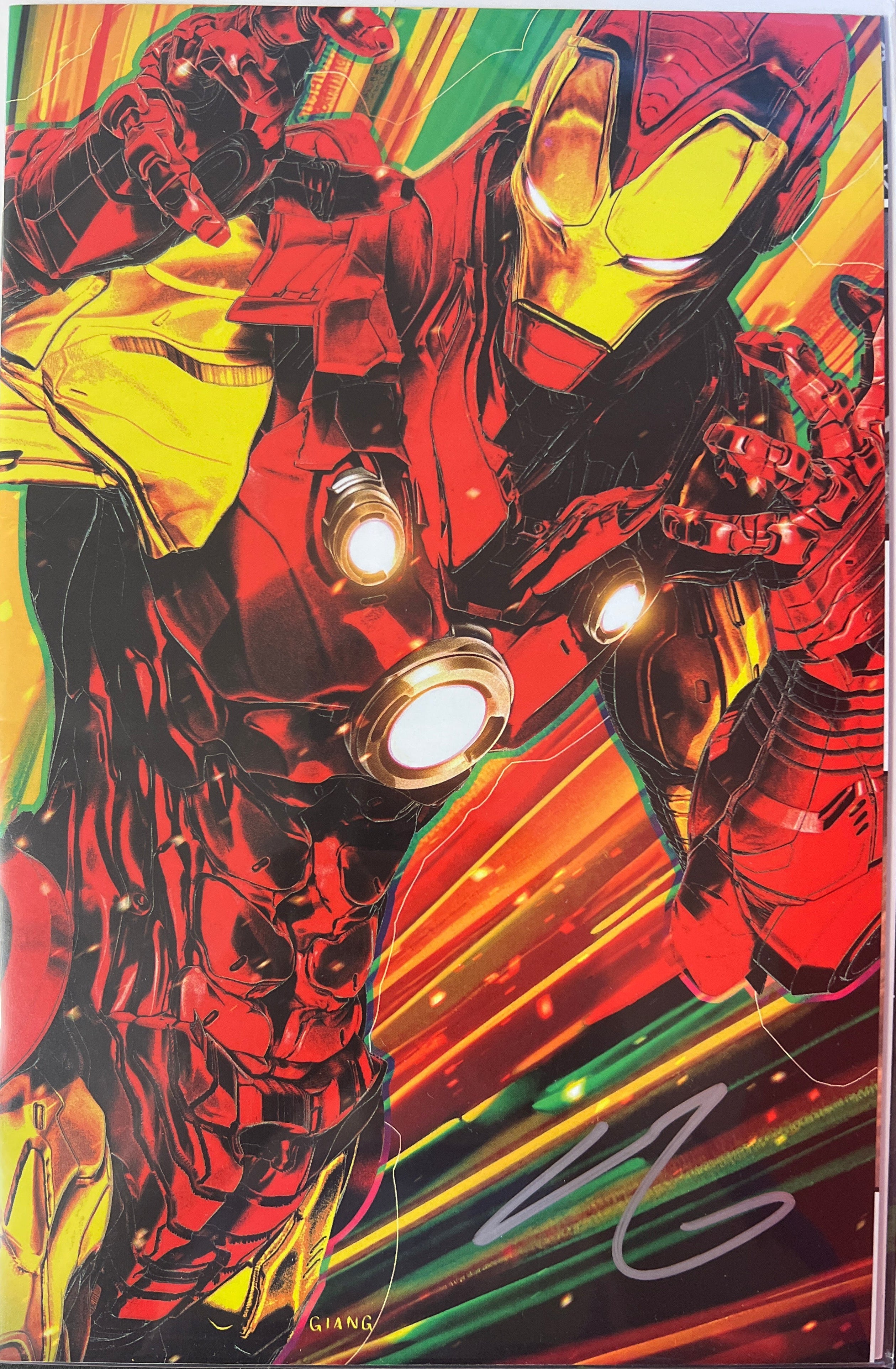 IRON MAN #1 JOHN GIANG EXCLUSIVE VIRGIN VARIANT SIGNED BY JOHN GIANG WITH COA (SS13)