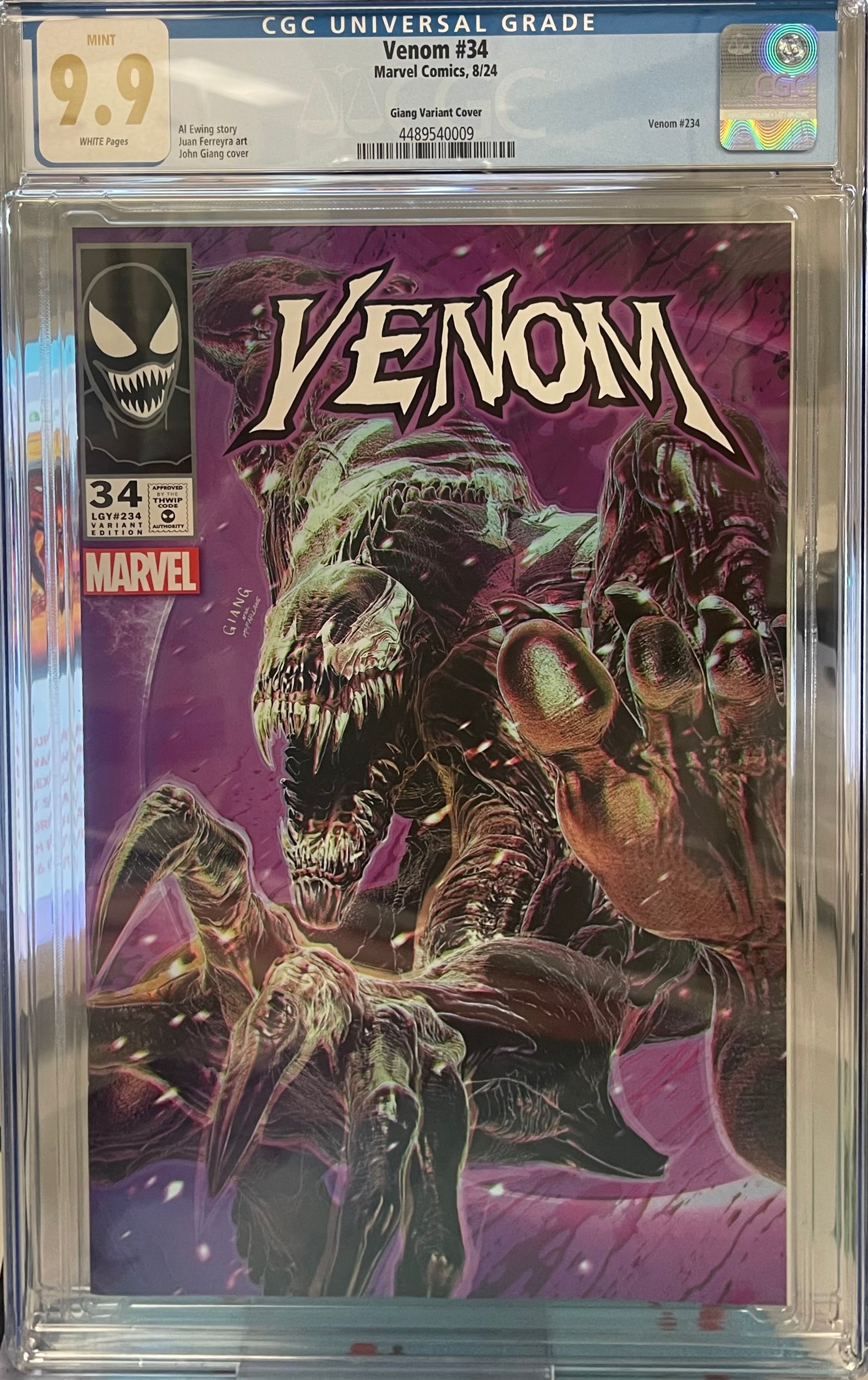 VENOM #34 JOHN GIANG EXCLUSIVE VARIANT CGC 9.9 MINT (C67)