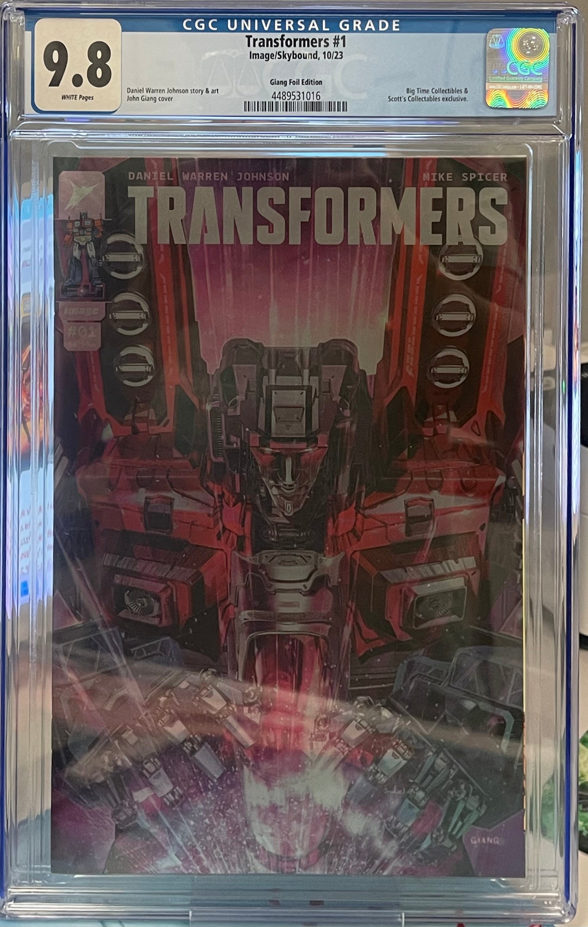 TRANSFORMERS #1 JOHN GIANG EXCLUSIVE FOIL EDITION CGC 9.8 (C90)