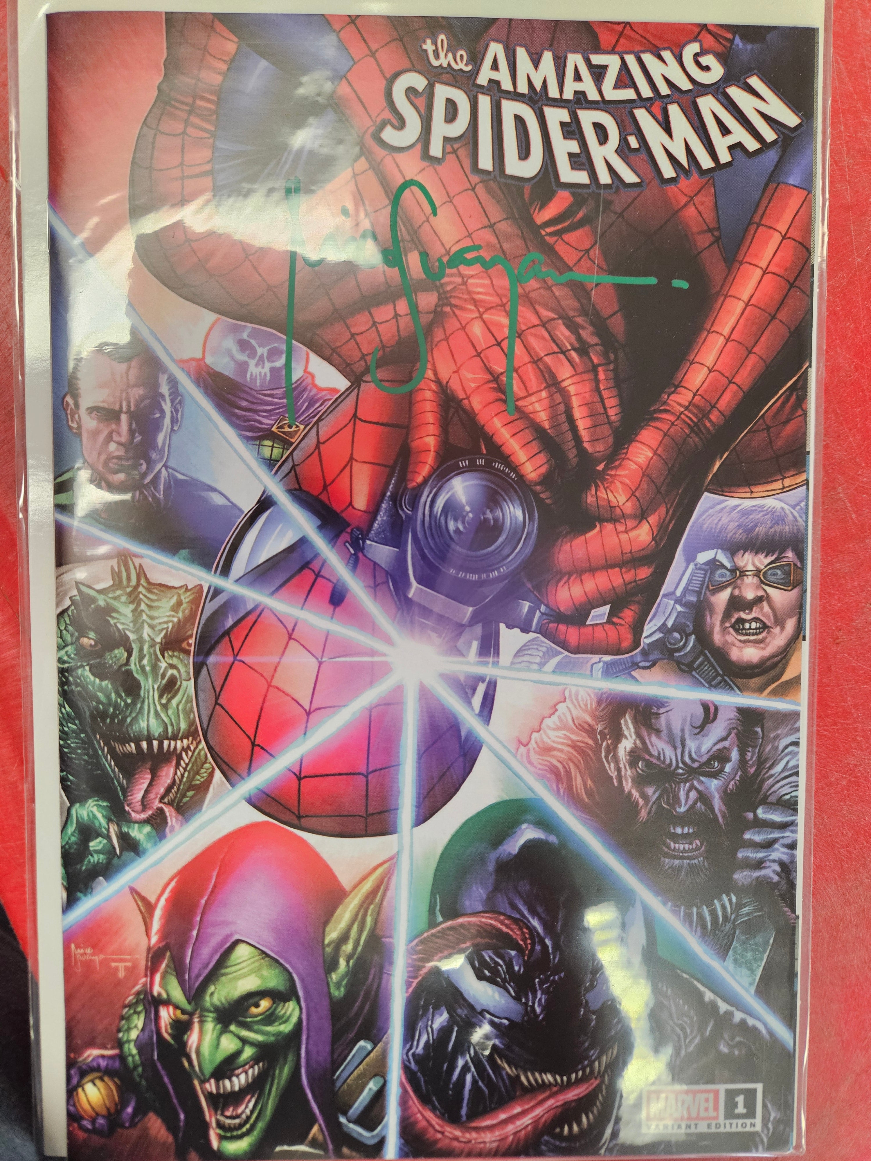 THE AMAZING SPIDER-MAN #1 TRADE DRESS SIGNED BY MICO SUAYAN WITH COA VARIANT EDITION (SS12)