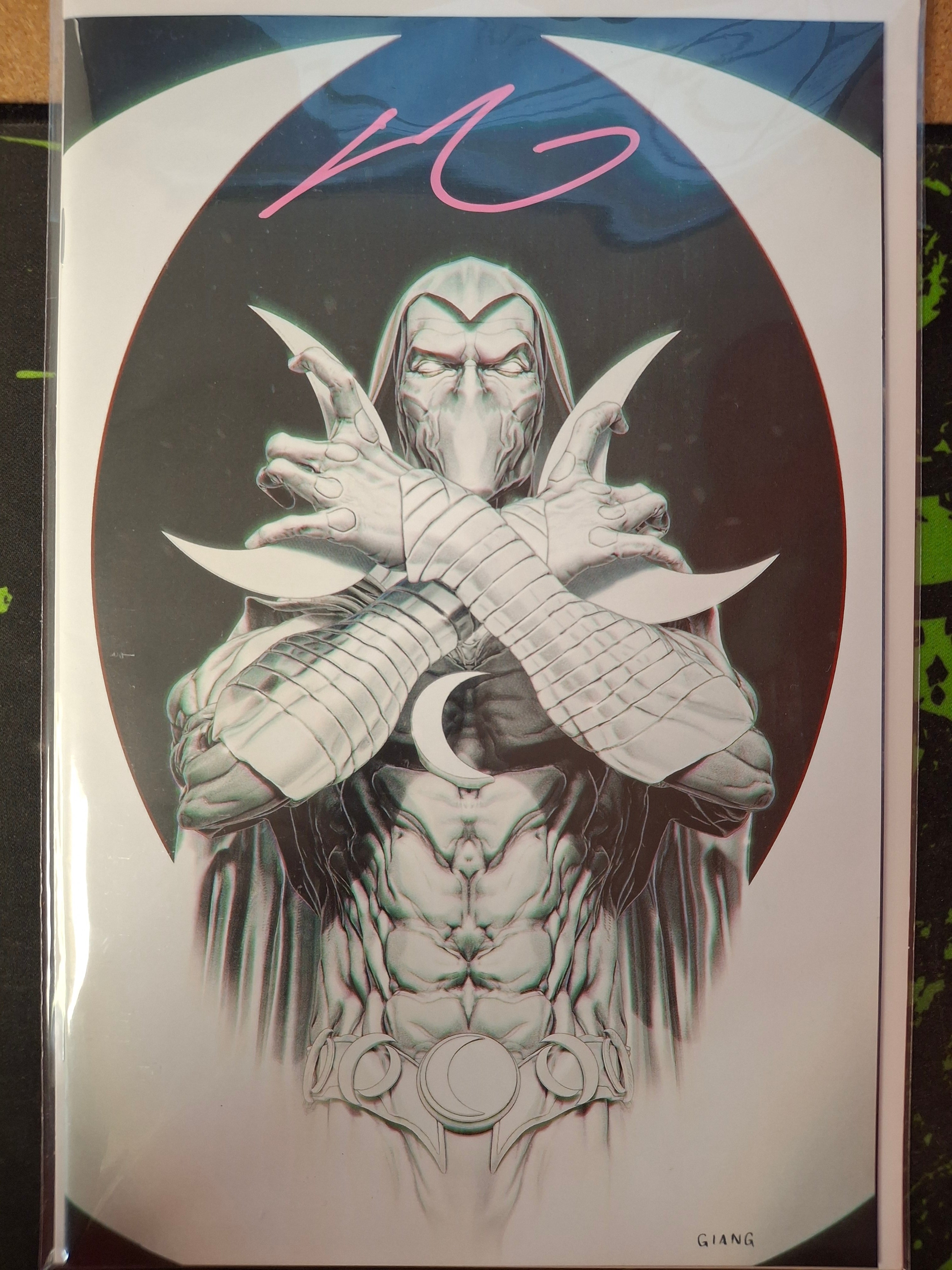 MOON KNIGHT:FIST OF KHONSHU #1 JOHN GIANG VIRGIN VARIANT SIGNED BY JOHN GIANG W/COA (SS8)