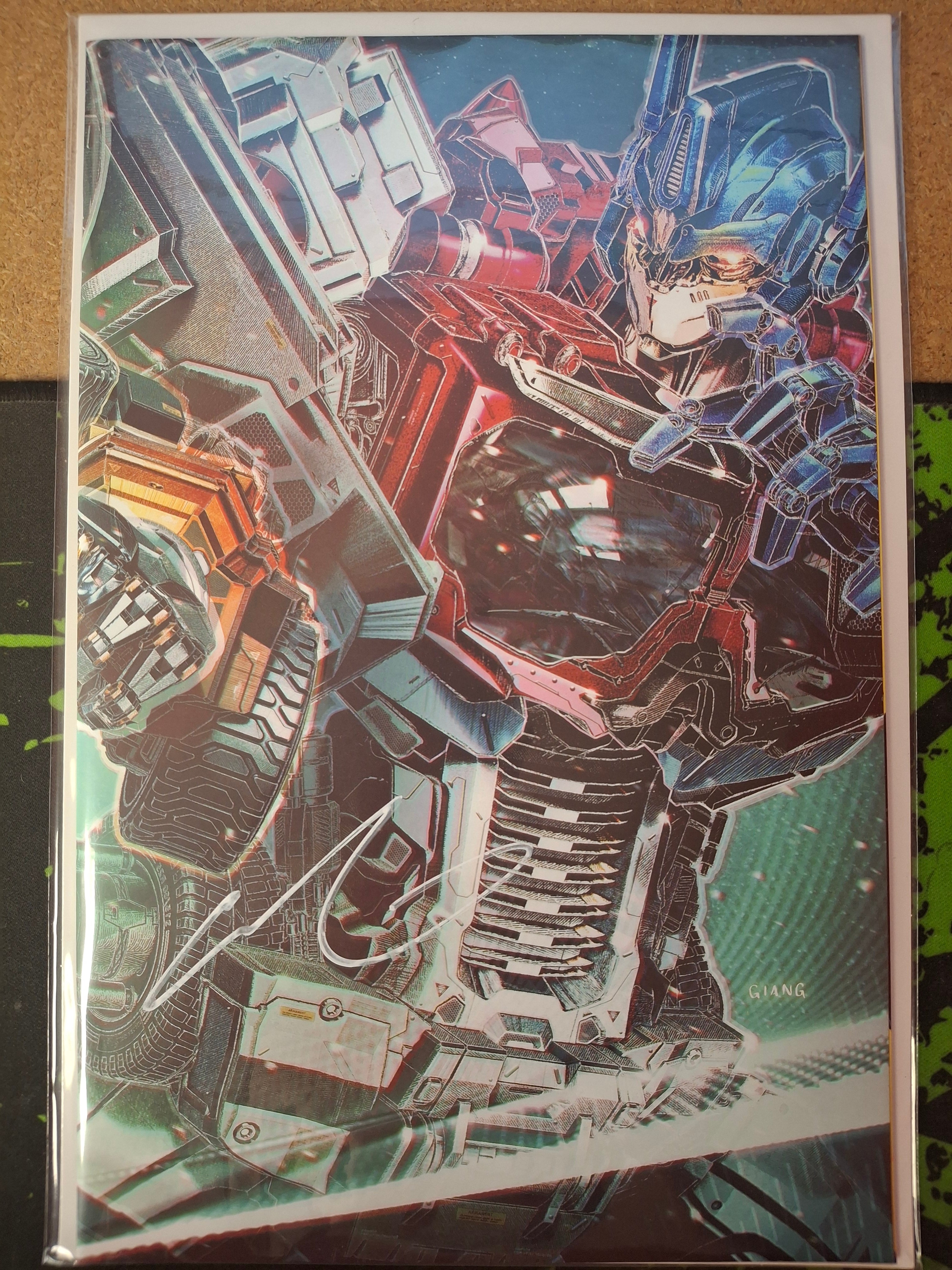 TRANSFORMERS #16 JOHN GIANG  SIGNED BY JOHN GIANG WITH COA (SS8)