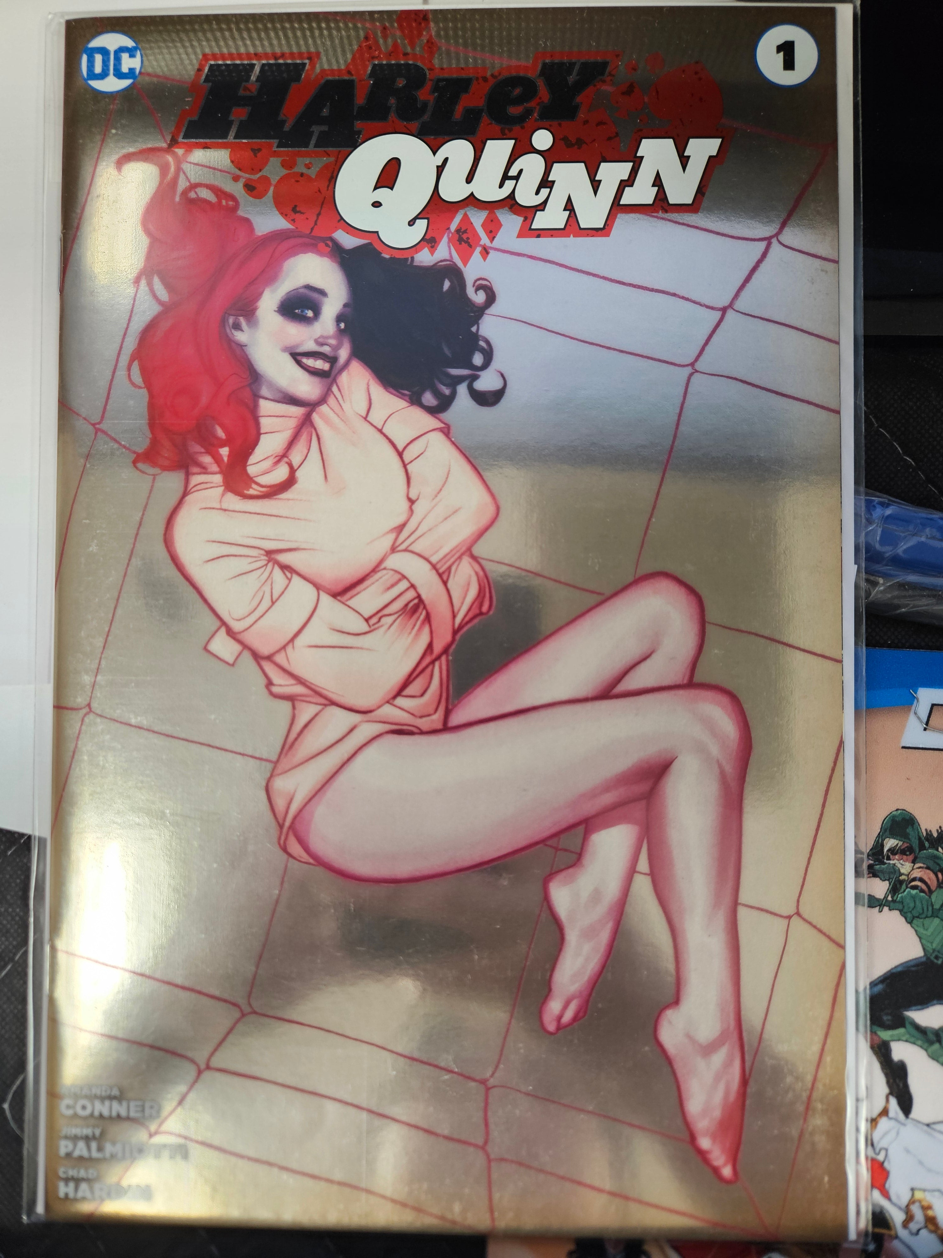 HARLEY QUINN #1 FOIL VARIANT W/COA (D43)